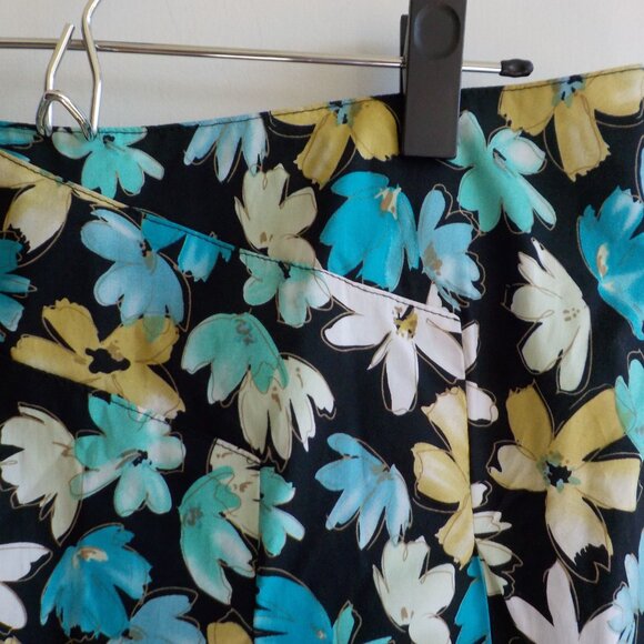 David Loren Skirt - Vintage Y2K  - Size 14 - Made USA - Floral - Cotton  (474) - Picture 4 of 6
